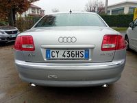 Usata Audi A8 Ambiente 232 CV (170 kW) 2006 Argento Berlina