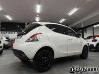 Usata Lancia Ypsilon 85 CV (62 kW) 2015 Bianco Utilitaria