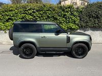 Usata Land Rover Defender S 200 CV (147 kW) 2024 Verde SUV