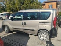 Usata Fiat Doblò Lounge 95 CV (69 kW) 2017 Bronzo Monovolume