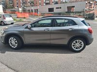 Usata Mercedes GLA180 Business 109 CV (80 kW) 2017 Grigio SUV