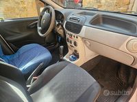 Usata Fiat Punto 80 CV (58 kW) 2006 Bianco Utilitaria