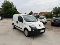 Usata Peugeot Bipper Premium 80 CV (58 kW) 2018 Bianco Monovolume
