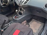 Usata Ford Fiesta 68 CV (50 kW) 2010 Nero Berlina