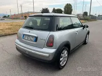 Usata Mini One D 75 CV (55 kW) 2004 Grigio Utilitaria