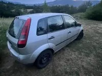 Usata Ford Fiesta 68 CV (50 kW) 2004 Utilitaria