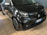 Usata Smart ForFour Prime 71 CV (52 kW) 2016 Nero Utilitaria