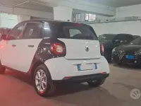Begagnad Smart ForFour Passion 71 HK (52 kW) 2019 Vit Halvkombi