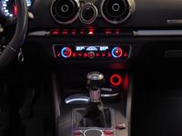 Usata Audi A3 S-Line 150 CV (110 kW) 2015 Bianco Berlina