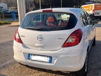 Usata Opel Corsa 75 CV (55 kW) 2009 Bianco Utilitaria