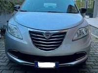 Usata Lancia Ypsilon 95 CV (69 kW) 2015 Grigio Utilitaria
