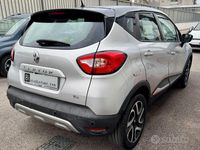 Usata Renault Captur Life 90 CV (66 kW) 2015 Grigio SUV