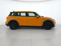 Usata Mini One Clubman 102 CV (75 kW) 2017 Arancione Station wagon