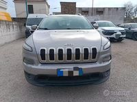 Usata Jeep Cherokee Longitude 140 CV (102 kW) 2015 Grigio SUV