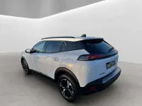 Usata Peugeot 2008 Allure 101 CV (74 kW) 2025 Grigio metallizzato SUV