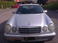 Usata Mercedes E250 Elegance 113 CV (83 kW) 1996 Berlina