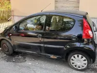 Usata Peugeot 107 68 CV (50 kW) 2006 Nero Utilitaria