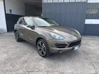 Usata Porsche Cayenne 240 CV (176 kW) 2011 Marrone SUV