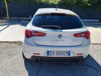 Usata Alfa Romeo Giulietta 140 CV (102 kW) 2011 Bianco Utilitaria