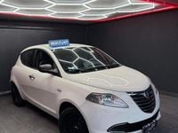 Usata Lancia Ypsilon 95 CV (69 kW) 2015 Bianco Utilitaria