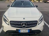 Usata Mercedes GLA200 AMG line 136 CV (100 kW) 2017 Bianco SUV
