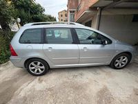 Usata Peugeot 307 88 CV (64 kW) 2007 Grigio Station wagon