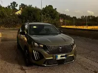 Usata Peugeot 2008 Allure 101 CV (74 kW) 2024 Grigio SUV