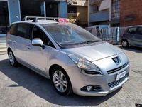 Usata Peugeot 5008 110 CV (80 kW) 2010 Argento Monovolume
