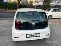 Usata VW up! Move 75 CV (55 kW) 2017 Bianco Utilitaria
