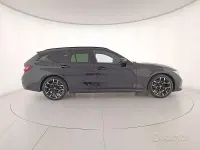 Nuova BMW 318 M Sport 150 CV (110 kW) 2025 Black sapphire metallizzato Station wagon