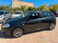 Usata Fiat Grande Punto 75 CV (55 kW) 2013 Nero Utilitaria