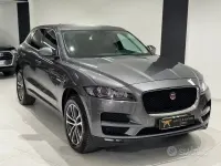 Usata Jaguar F-Pace Prestige 180 CV (132 kW) 2018 Grigio SUV
