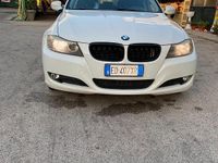 Usata BMW 118 143 CV (105 kW) 2010 Bianco Utilitaria