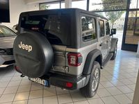 Usata Jeep Wrangler Unlimited Sahara 271 CV (199 kW) 2019 Argento SUV