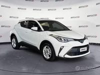 Usata Toyota C-HR Active 122 CV (89 kW) 2023 Bianco SUV