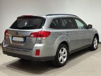 Usata Subaru Outback 150 CV (110 kW) 2010 Grigio Station wagon