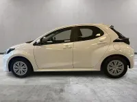 Usata Toyota Yaris Hybrid Active 116 CV (85 kW) 2022 Bianco Berlina