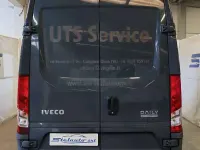 Usata Iveco Daily 101 CV (74 kW) 2017 Grigio Furgone