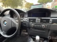 Usata BMW 318 143 CV (105 kW) 2012 Nero Station wagon
