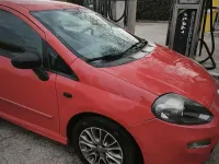 Usata Fiat Grande Punto 75 CV (55 kW) 2012 Rosso Utilitaria