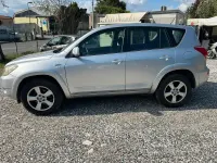 Usado Toyota RAV4 Luxury 177 CV (130 kW) 2006 Gris SUV