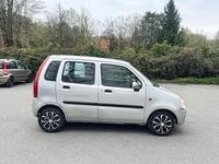 Usata Opel Agila 60 CV (44 kW) 2004 Argento Monovolume