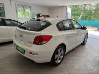Usata Chevrolet Cruze 163 CV (119 kW) 2011 Bianco Berlina