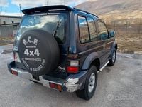 Usata Mitsubishi Pajero Select 99 CV (72 kW) 1997 Blu SUV