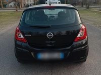 Usata Opel Corsa Edition 86 CV (63 kW) 2014 Nero Utilitaria