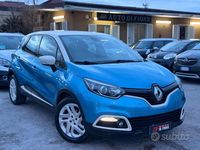 Usata Renault Captur 90 CV (66 kW) 2014 Blu SUV