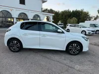 Usata Peugeot 208 Allure 102 CV (75 kW) 2020 Bianco Utilitaria