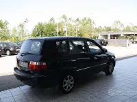 Usata Kia Carens 112 CV (82 kW) 2004 Nero Monovolume