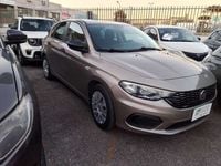 Usata Fiat Tipo Easy 95 CV (69 kW) 2017 Oro metallizzato Berlina