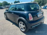 Usata Mini Cooper 116 CV (85 kW) 2005 Nero Utilitaria